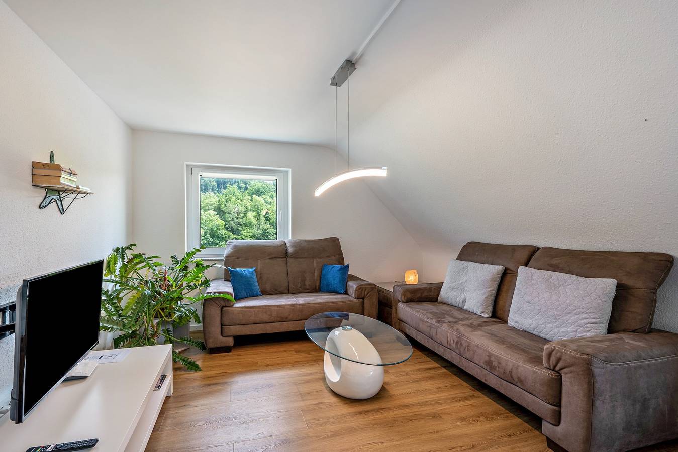Ganze Wohnung, Ländlich gelegene ruhige Wohnung in Westheim (Hohenlohe), Rosengarten (Hohenlohe)