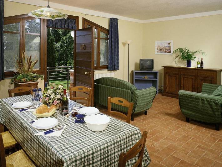 Appartamento per 8 persone, con Terrazza e Giardino nonché Piscina e Panorama a Altopascio