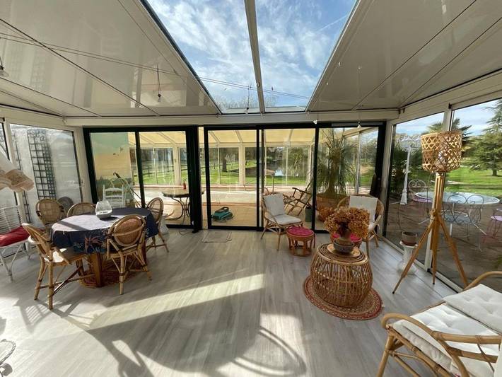 Gîte pour 9 personnes, avec terrasse et jardin ainsi que piscine et vue sur le lac, animaux acceptés à Héric - 2
