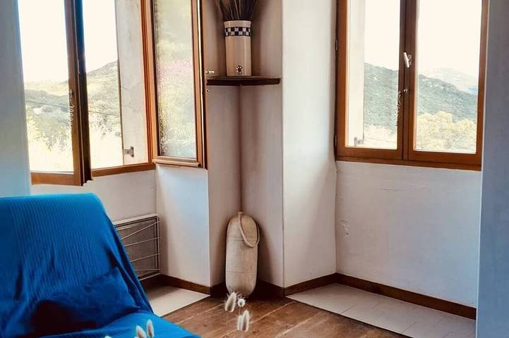 Gîte pour 4 personnes, avec jacuzzi à Grossa