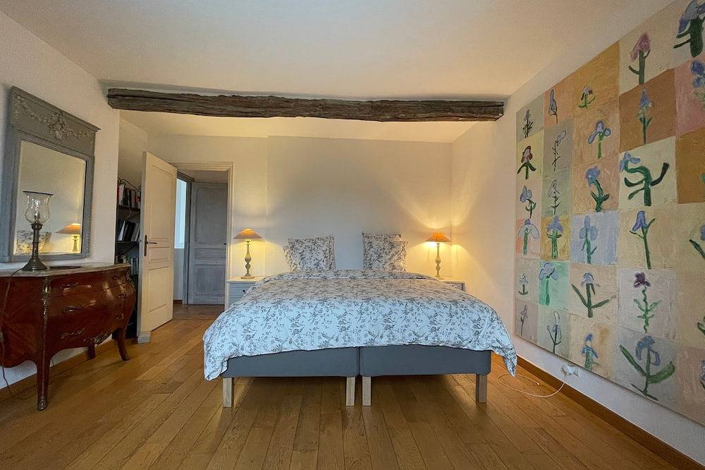 Luxury villa in South of France with private pool and air conditioning in Roquefort-les-Pins, Côte méditerranéenne (France)