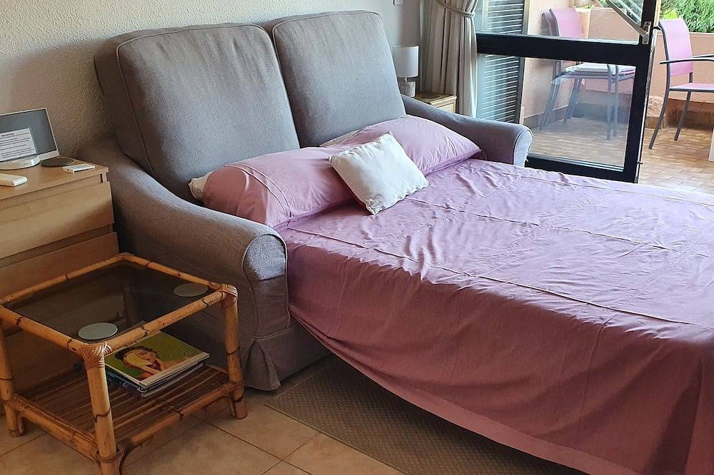 Appartement entier, Moderne et bien Appartement équipé avec piscine partagée et de belles vues in La Croix-Valmer, Région de Draguignan