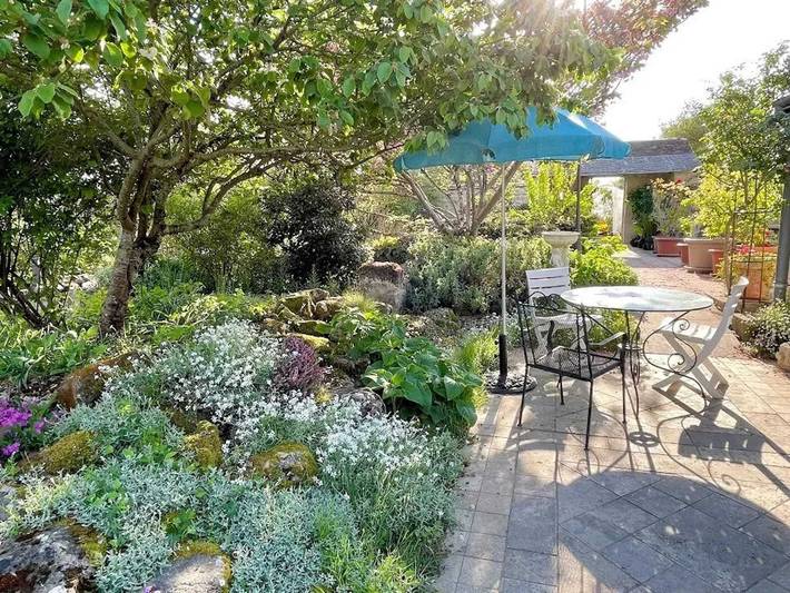 Location de vacances pour 4 personnes, avec piscine ainsi que terrasse et jardin à Bréhémont - 2