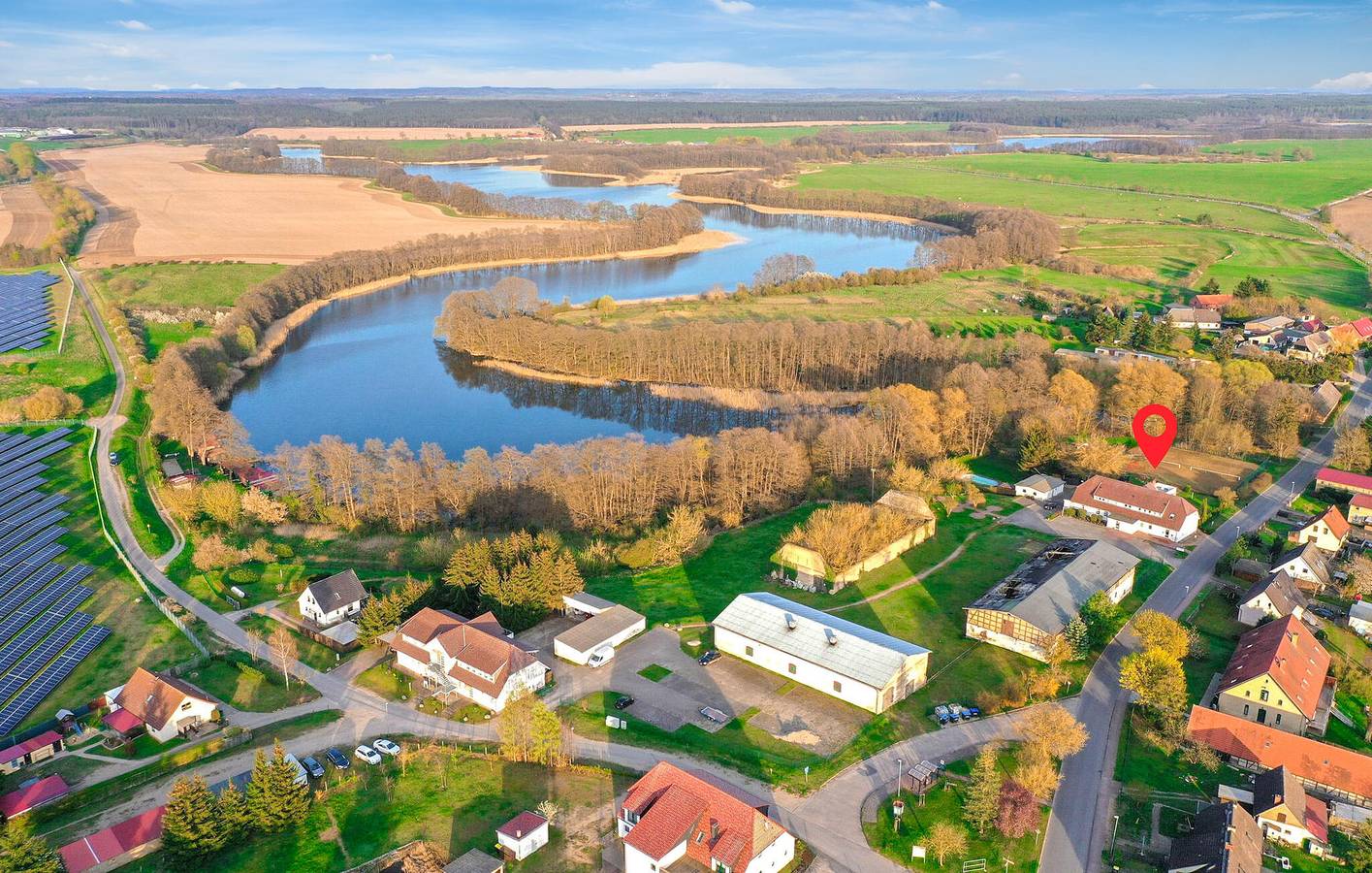 Ganze Ferienwohnung, Appartement am Strand mit Parkplatz und WiFi, 400m zum Strand in Hohen Wangelin, Mecklenburgische Seenplatte