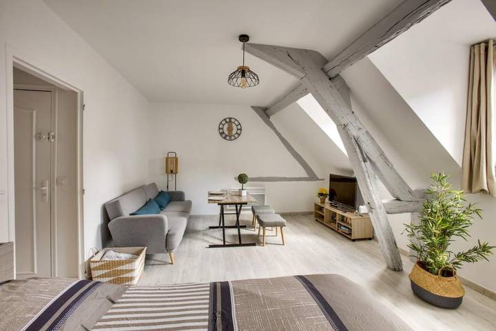 Gîte pour 2 personnes dans Cathédrale Notre-Dame (Chartres)