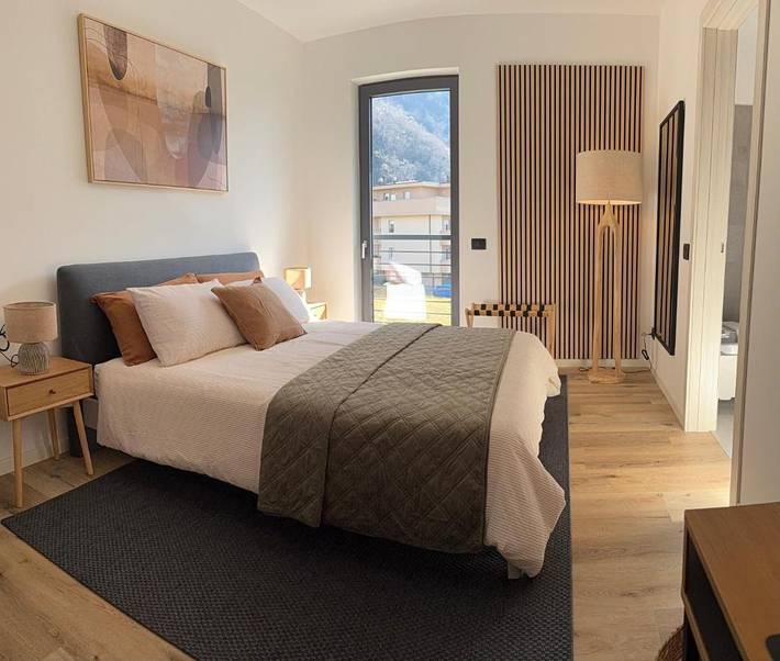 Gîte pour 2 personnes, avec terrasse à Dubino