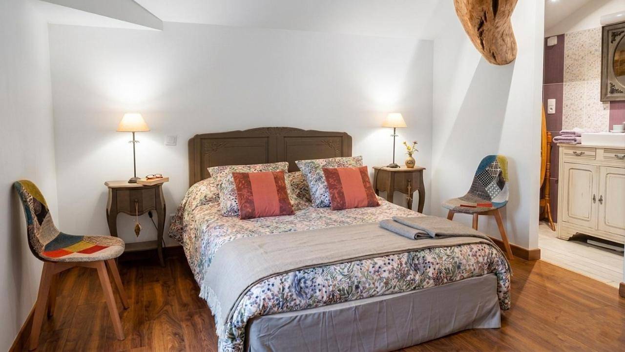 One-Bedroom Apartment (2 Adults) in Saint-Nicolas-de-la-Grave, Tarn-et-Garonne