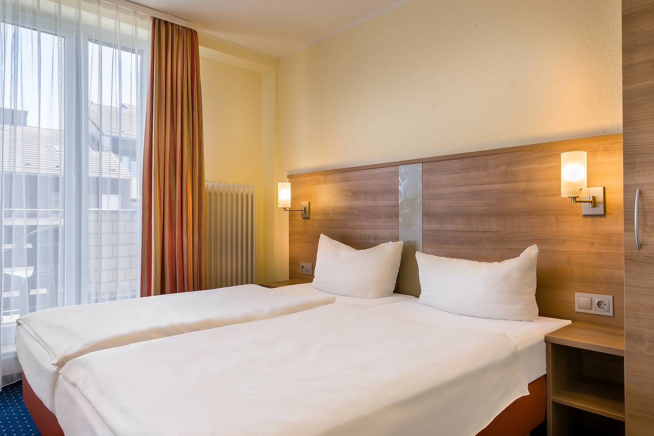 Ganze Ferienwohnung, Apartment zentral in Bonn für 1-4 Personen in Bonn, Rheinland
