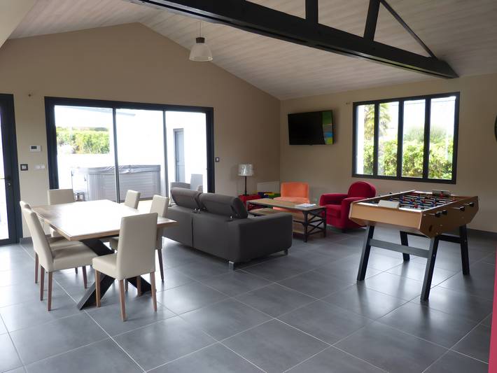 Holiday rental for 4 people, with hot tub and garden, child-friendly in Bretagne
