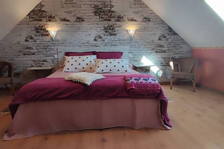 Gîte pour 4 personnes, avec jacuzzi ainsi que jardin et terrasse à Plogonnec - 2