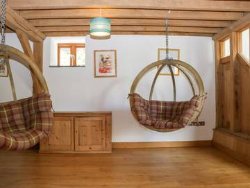 Cottage for 18 People in Halwell and Moreleigh, Devon, Photo 2