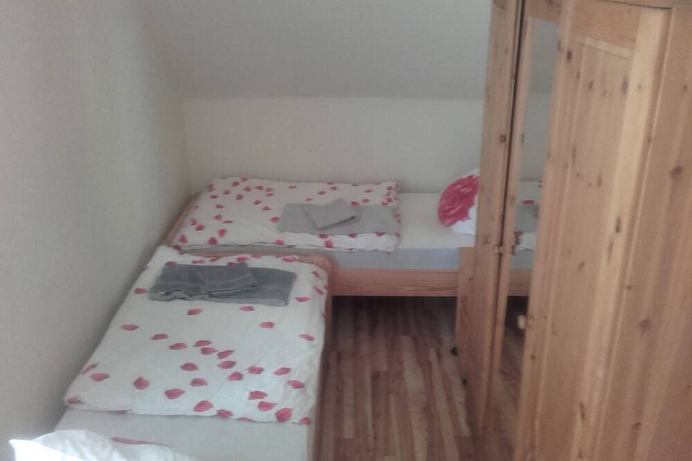 Ganze Wohnung, Fewo 2 mit 3 Schlafzimmer Greifenbachmühle Ehrenfriedersdorf in Geyer, Erzgebirge