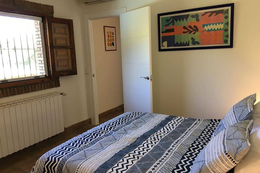 Casa Rural Cupiana , ideal para familias. in Campanillas, Málaga