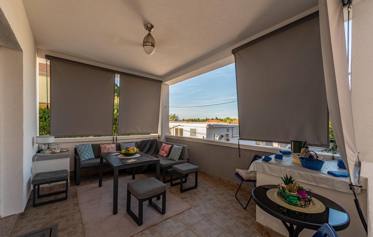 Ganze Ferienwohnung, Ferienwohnung für 6 Personen mit Terrasse in Preko, Insel Ugljan