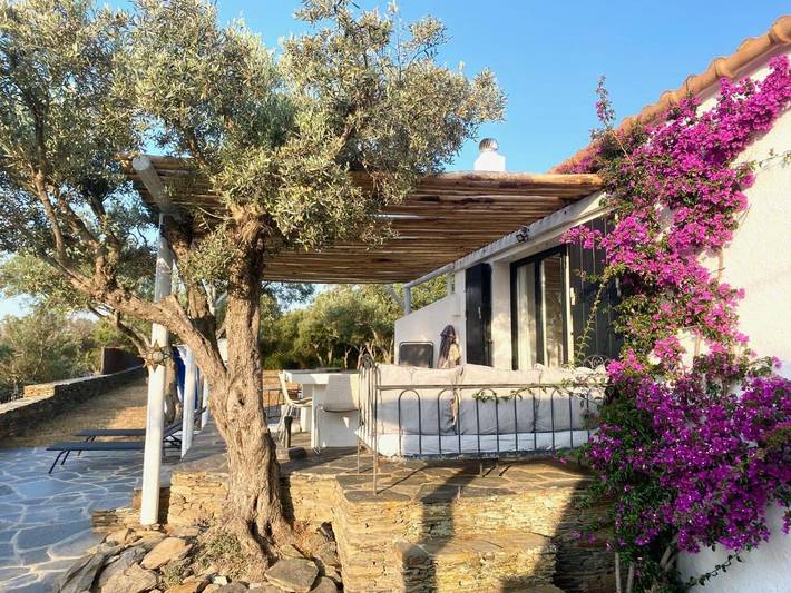 Location de vacances pour 5 personnes, avec jardin et vue à Cadaqués