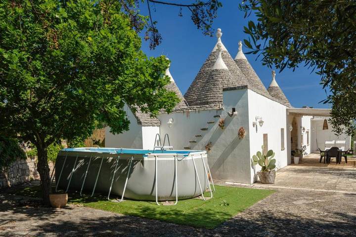 Villa per 4 persone, con piscina e panorama a Monopoli