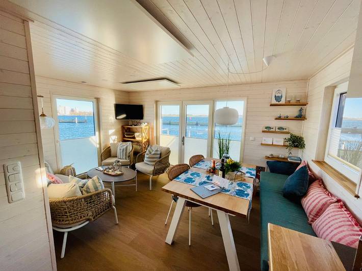 Hausboot für 5 Personen, mit Terrasse, mit Haustier in Burg auf Fehmarn und Umgebung