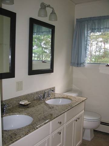 Vacation Home for 10 Guests in Stowe Mountain, Vermont, Picture 3