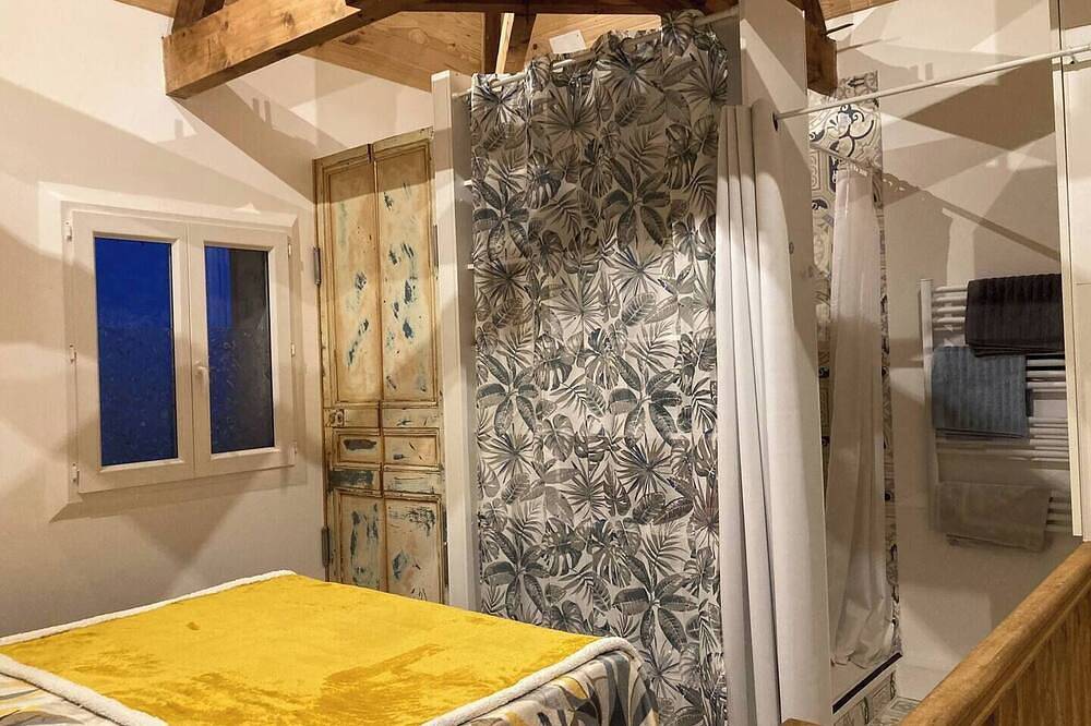 Appartement entier, Tour Terelle. Pigeonnier typique in Cahors, Quercy