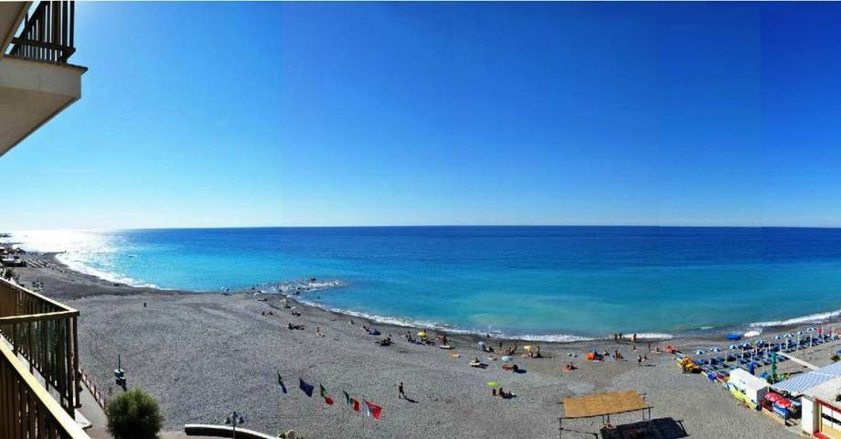 Gîte pour 4 personnes, avec balcon et vue à Vallecrosia - 3
