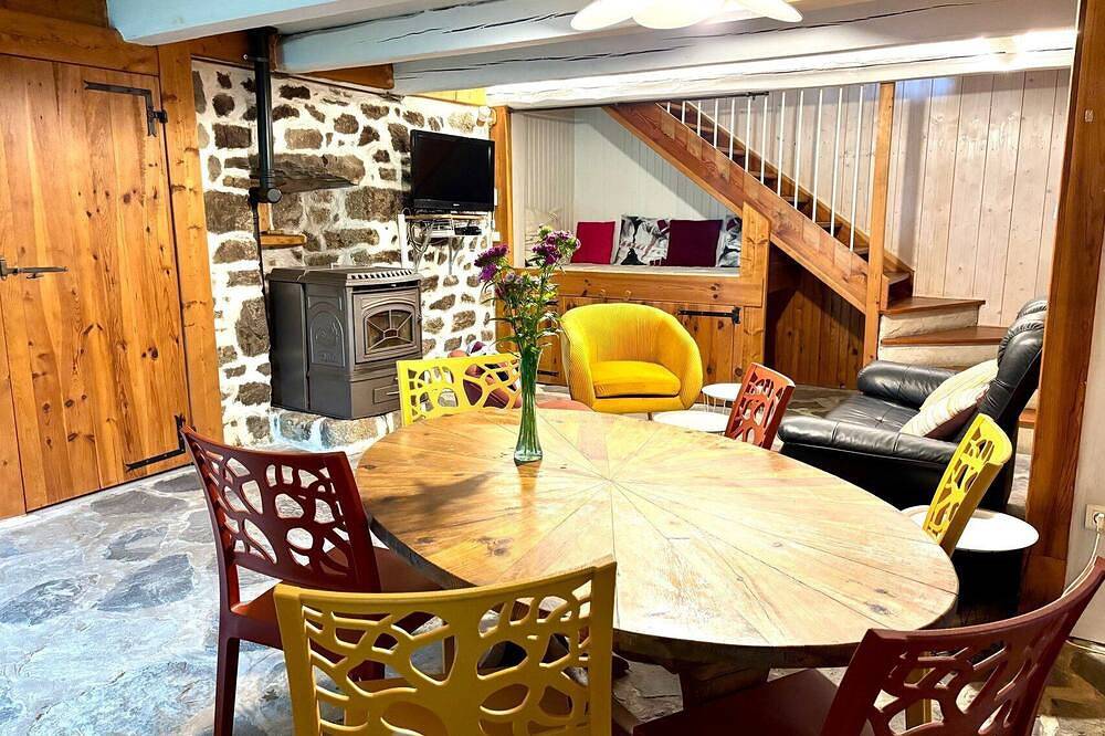 Appartement entier, Le Refuge du Neyrial, calme et campagne in Yssingeaux, Haute-Loire