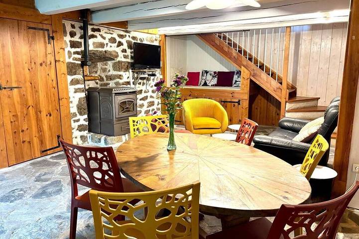 Gîte pour 6 personnes, avec jardin à Yssingeaux