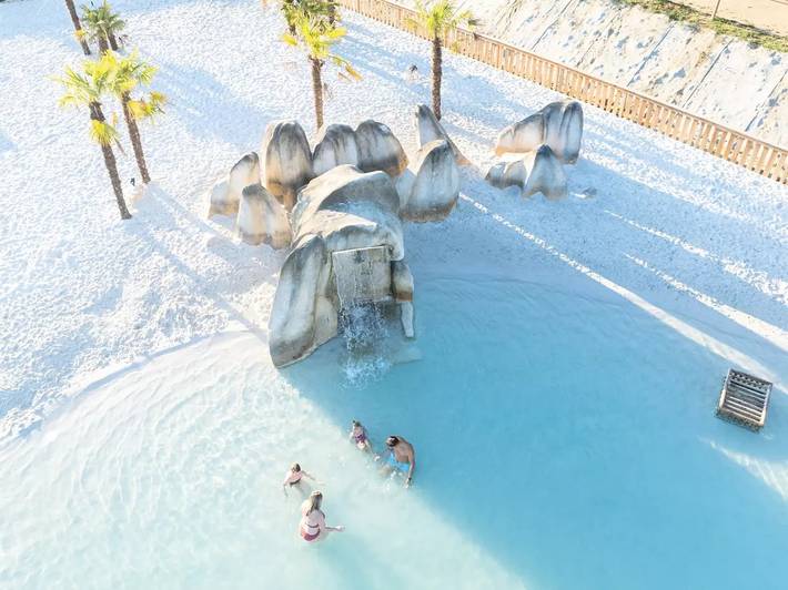Camping für 10 Personen, mit Terrasse in Vienne - 3