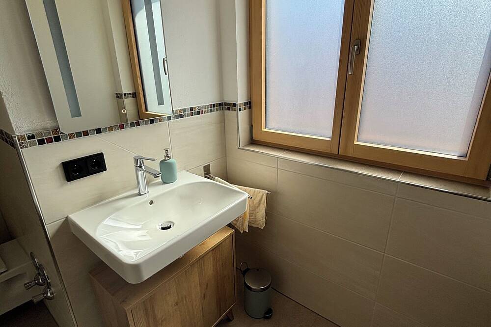 Ganze Wohnung, Neu: Gemütliche Ferienwohnung in Aidling am Riegsee mit Bergblick in Riegsee, Das Blaue Land