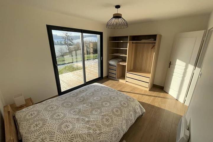 Location de vacances pour 6 personnes, avec jardin et terrasse à Bellengreville - 2