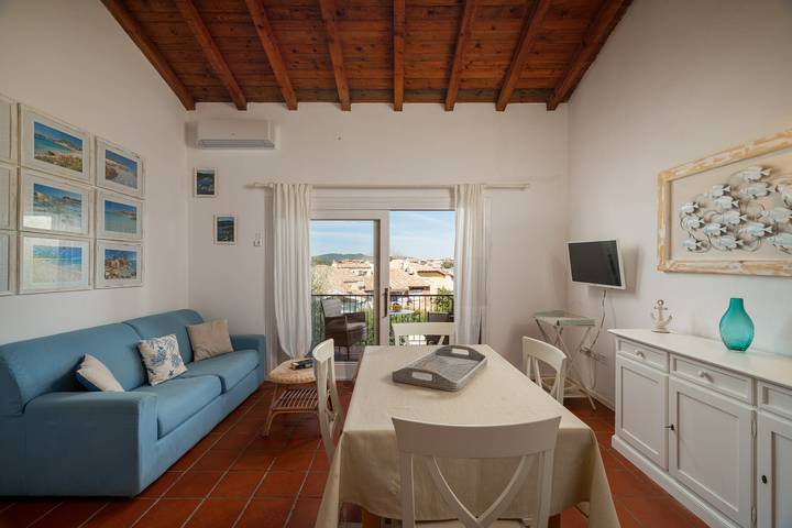 Gîte pour 4 personnes, avec terrasse à Porto Rotondo