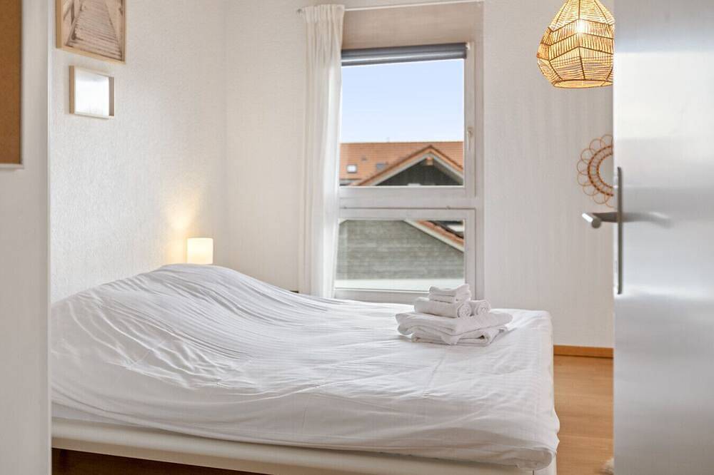 Bright architect-designed villa with private garden in Domdidier, Murtensee & Estavayer-le-Lac Region