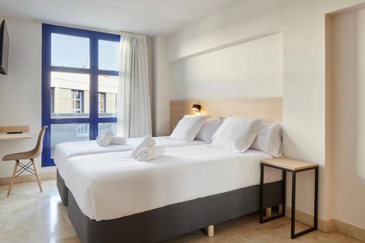 Apartamento para 2 personas, con piscina, Se admiten mascotas en Logroño