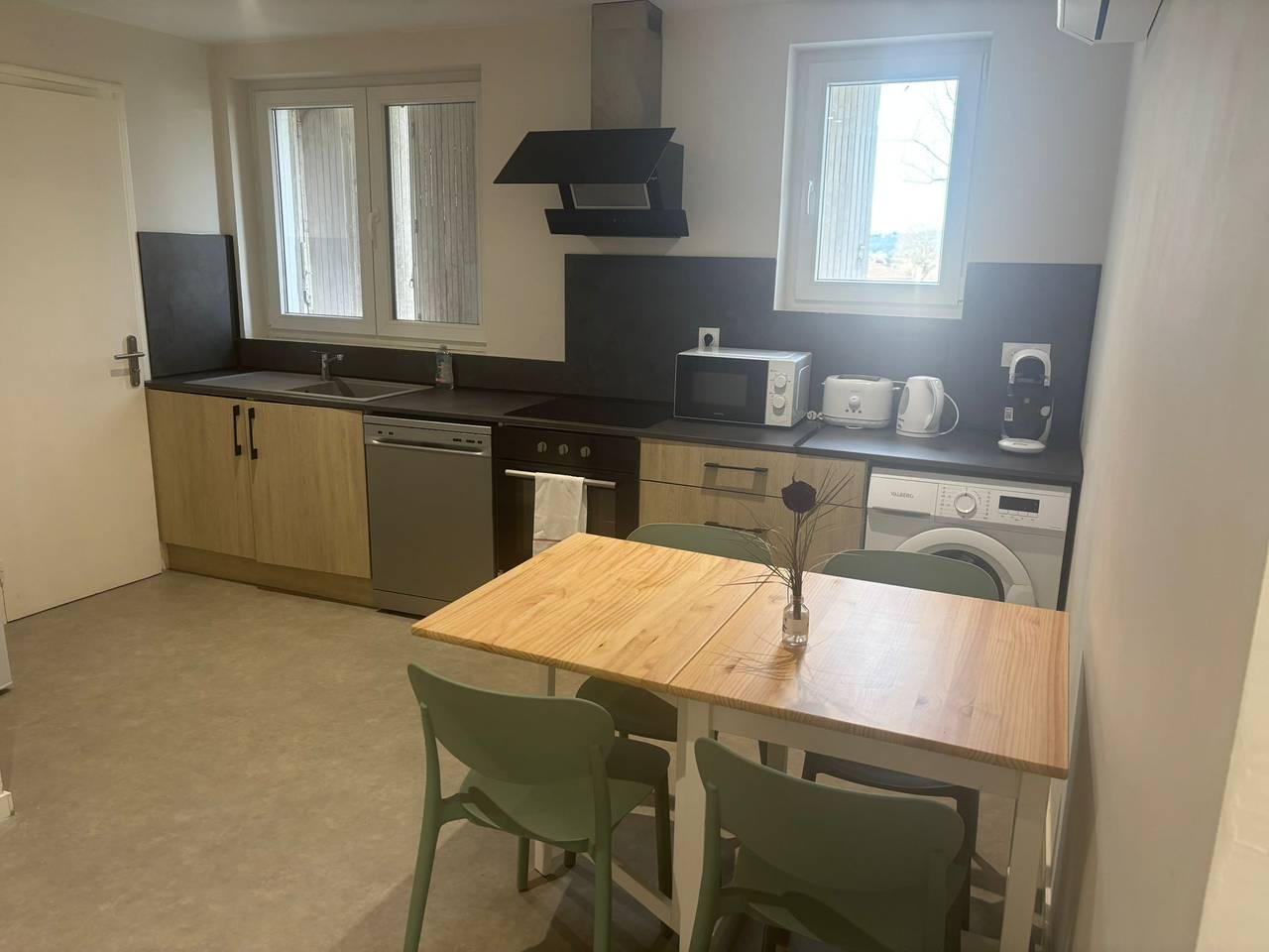 Entire apartment, Logis Le Pagnon in Brive-la-Gaillarde, Brive-la-Gaillarde region