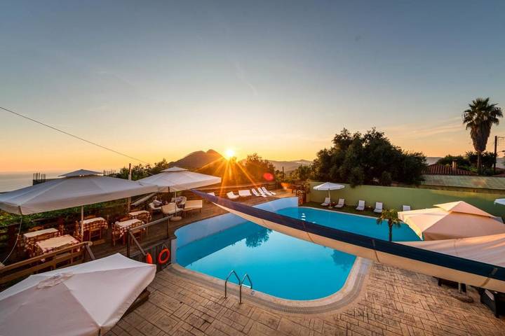 Maison d’hôte pour 4 personnes, avec jardin et bassin pour enfant ainsi que vue et piscine à Corfou - 2