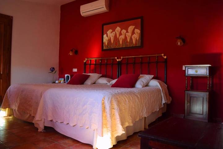 Casa rural para 2 personas, con piscina además de vistas y jardín en Provincia de Badajoz - 3