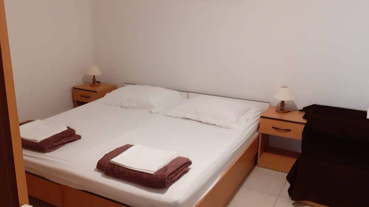 Ganze Ferienwohnung, Ferienwohnung für 5 Personen (46 m²) in Žaborić in Zaboric, Šibenik-Knin