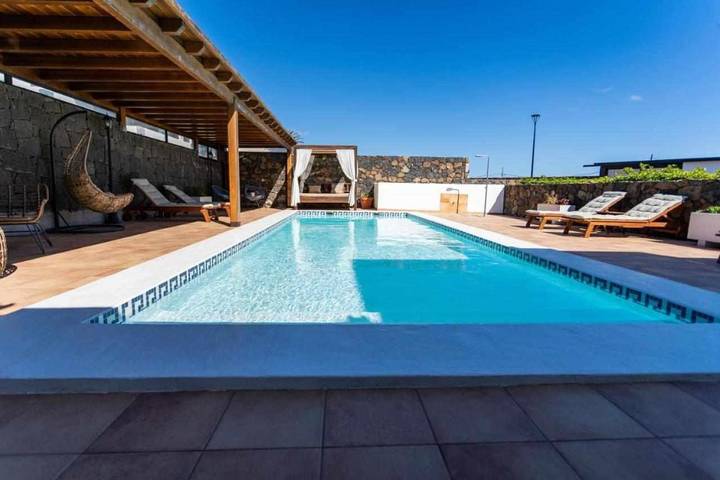 Chambre d’hôte pour 3 personnes, avec piscine ainsi que vue et jardin dans Lanzarote - 4