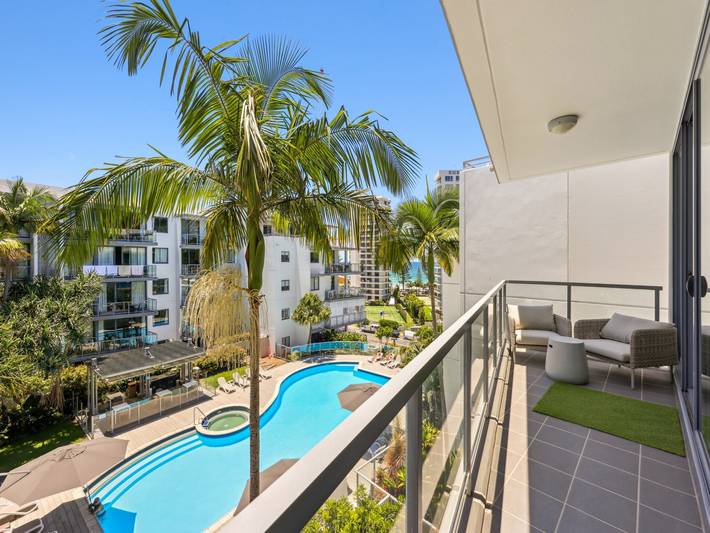 Holiday rental for 4 people, with pool and balcony/terrace, child-friendly in Burleigh Heads