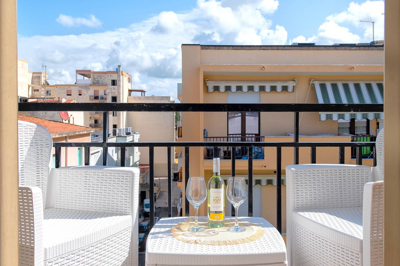 Appartement entier, Appartement 'Sea Life Holiday Home' avec Wi-Fi et climatisation in Pivarada, Province de Sassari