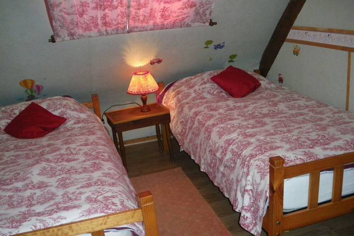 Location de vacances pour 9 personnes, avec terrasse et jardin à Berric - 4