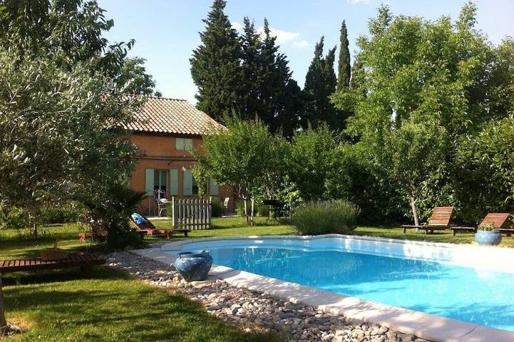 Ferienhaus für 8 Personen, mit Terrasse und Pool sowie Garten - 1