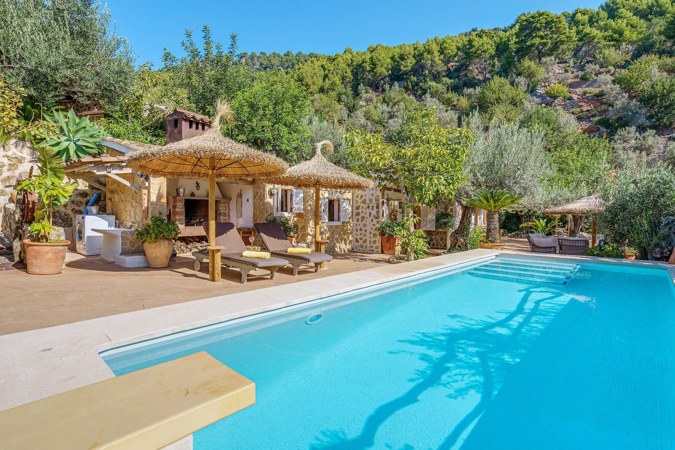 Finca "Ses Begudes" mit Garten, Terrasse, Pool, Klimaanlage und Wlan in Fornalutx, Mallorca Westen