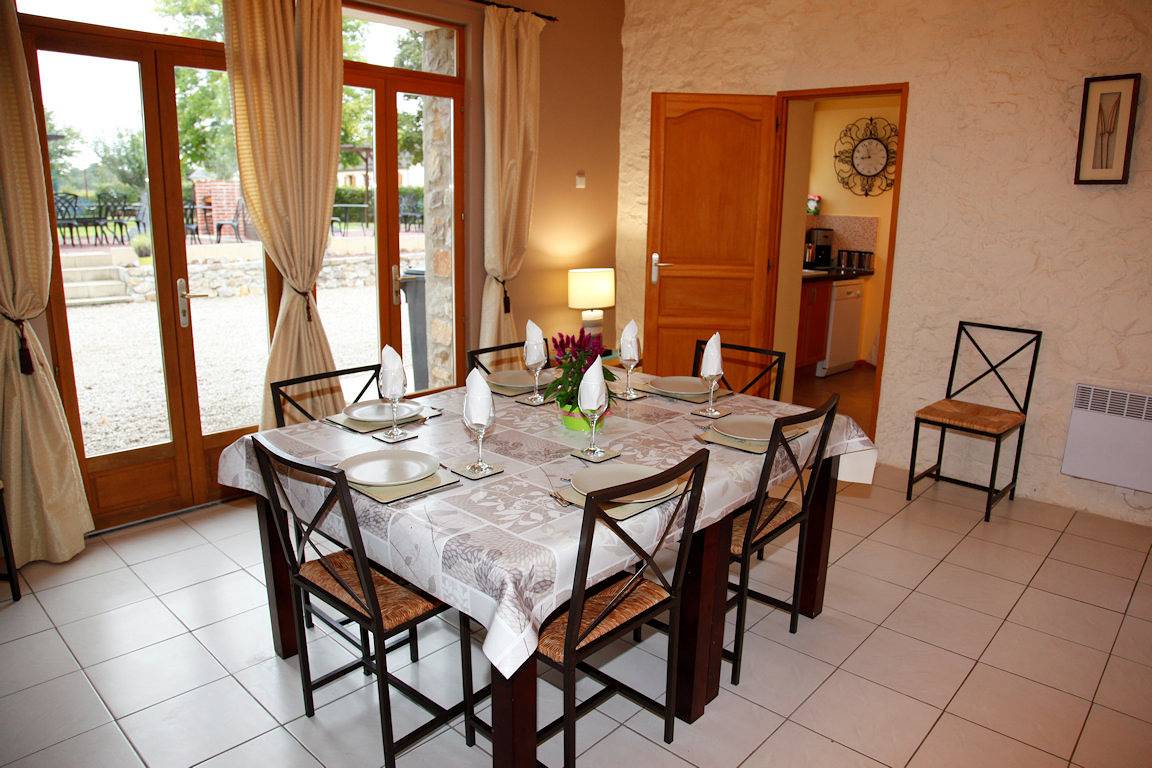 Gite Walnut Cottage in Sainteny, Côte de la Déroute