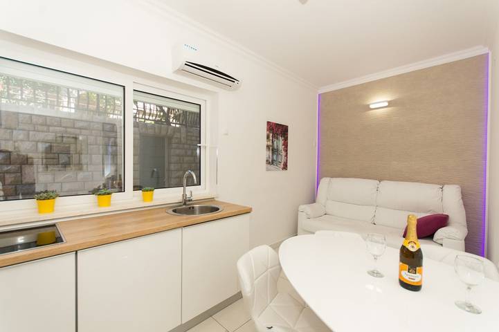 Ferienwohnung für 6 Personen, mit Terrasse in Trogir - 4