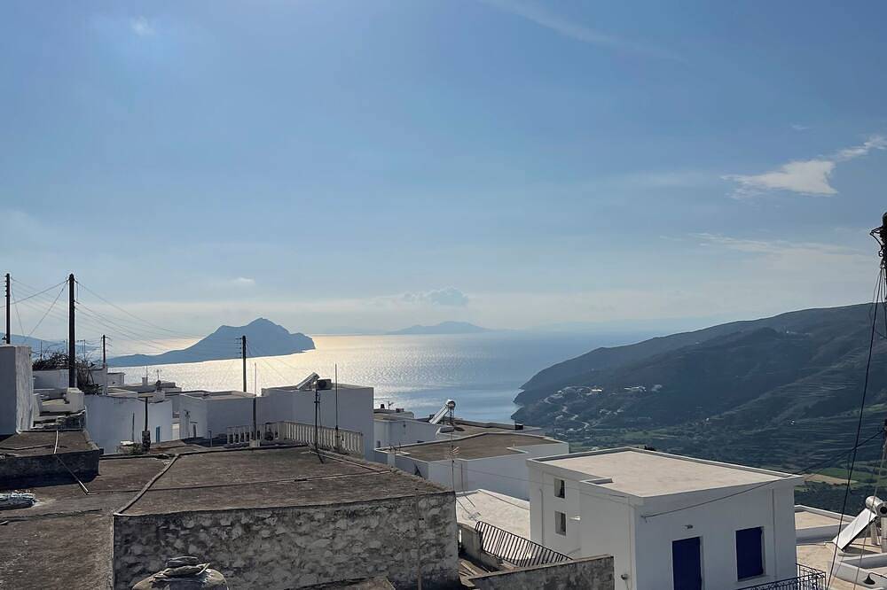 Entire apartment, The Cycladic Vorino House with a view welcomes you for carefree moments! in Amorgos