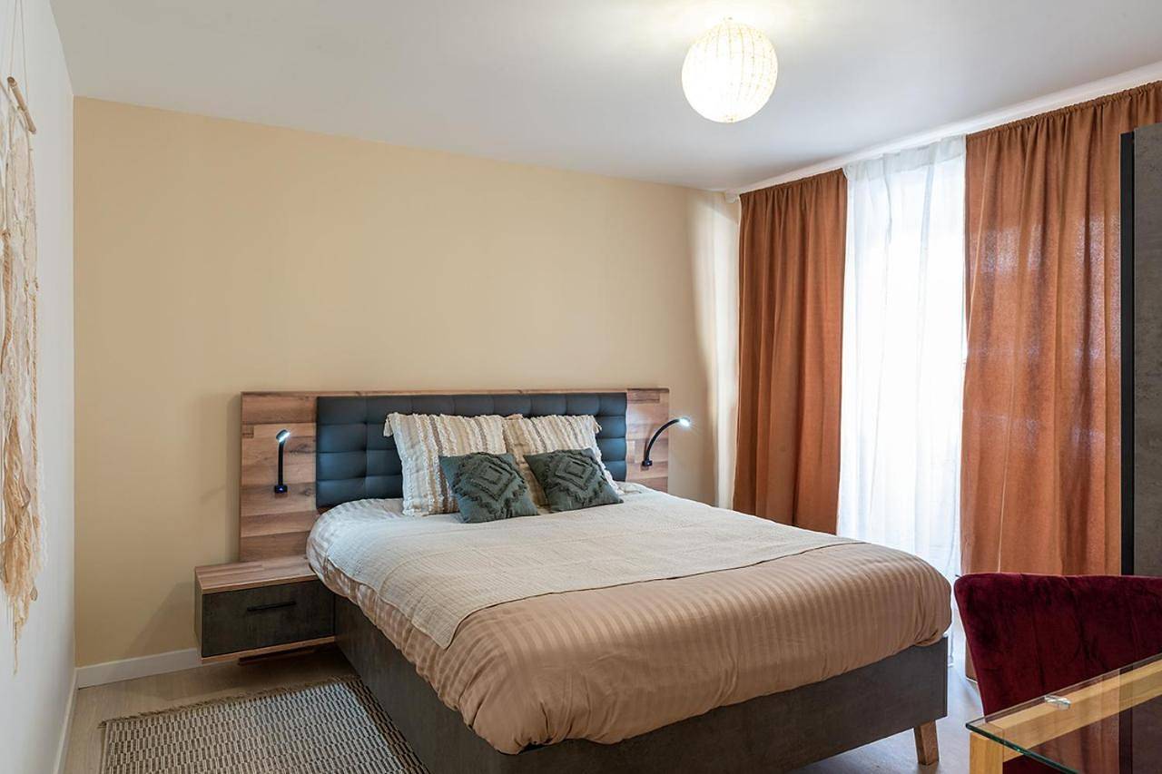 Appartement entier, Logis face à l'Abbatiale in Beaulieu-sur-Dordogne, Région de Brive-la-Gaillarde