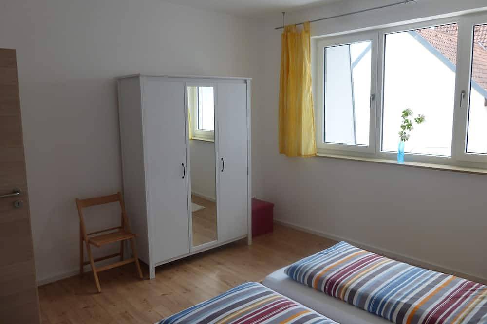 Ganze Wohnung, Herzlich Willkommen  Großzügig geschnittene Ferienwohnung für 1-5 Person in Bammental, Kraichgau