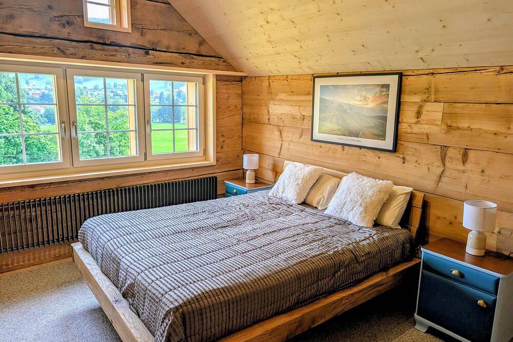 Panoramic Views & Appenzell Charm: Your Spacious Retreat in Zürich Voralpen