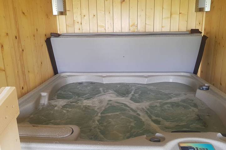 Appartement de vacances pour 4 personnes, avec jacuzzi et jardin