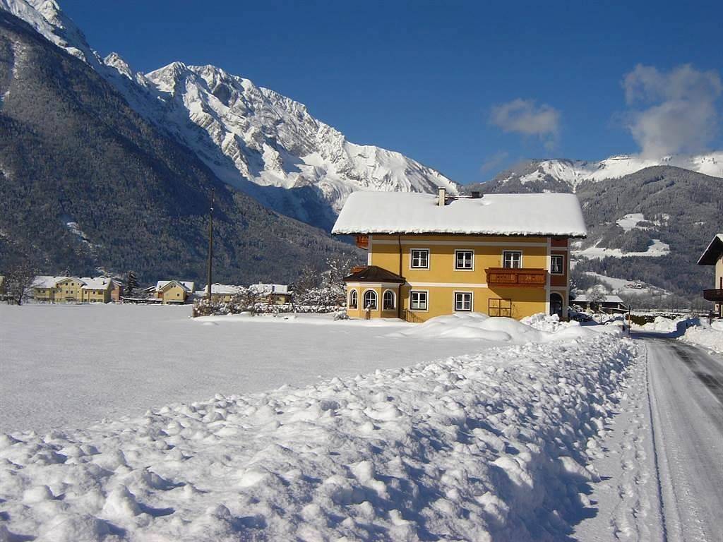 Entire holiday apartment, Haus Siller in Kuchl, Tennengau